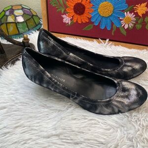 Donald J Pliner Women's Black Kitten Heels Size 9M Formal Shoes